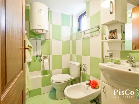 Prodaja, kuća, 130m², Tivat, Crna Gora - image 5