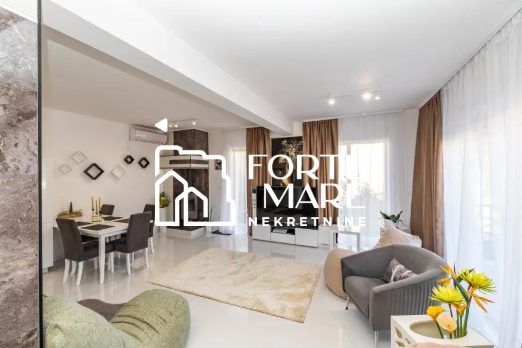 Prodaja, kuća, 160m², Zelenika, Herceg Novi
