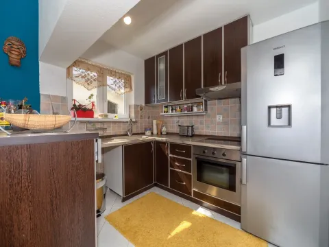 Rent, two bedroom apartment, 95m², Makedonsko naselje, Bar - image 8