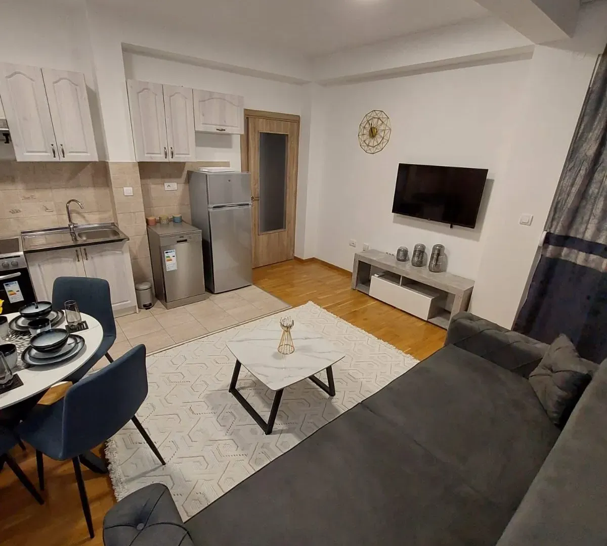 Prodaja, jednosoban stan, 40m², Ljubović, Podgorica