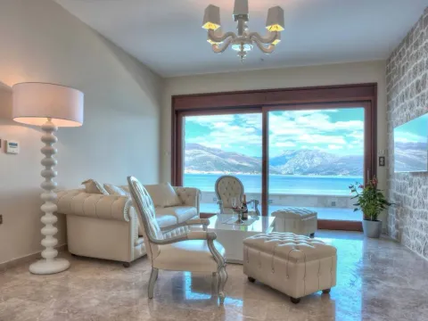 Izdavanje, kuća, 300m², Krašići, Tivat - image 9