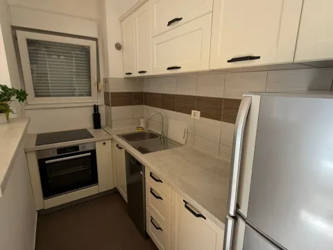 Rent, two bedroom apartment, 63m², City Kvart, Podgorica - image 4
