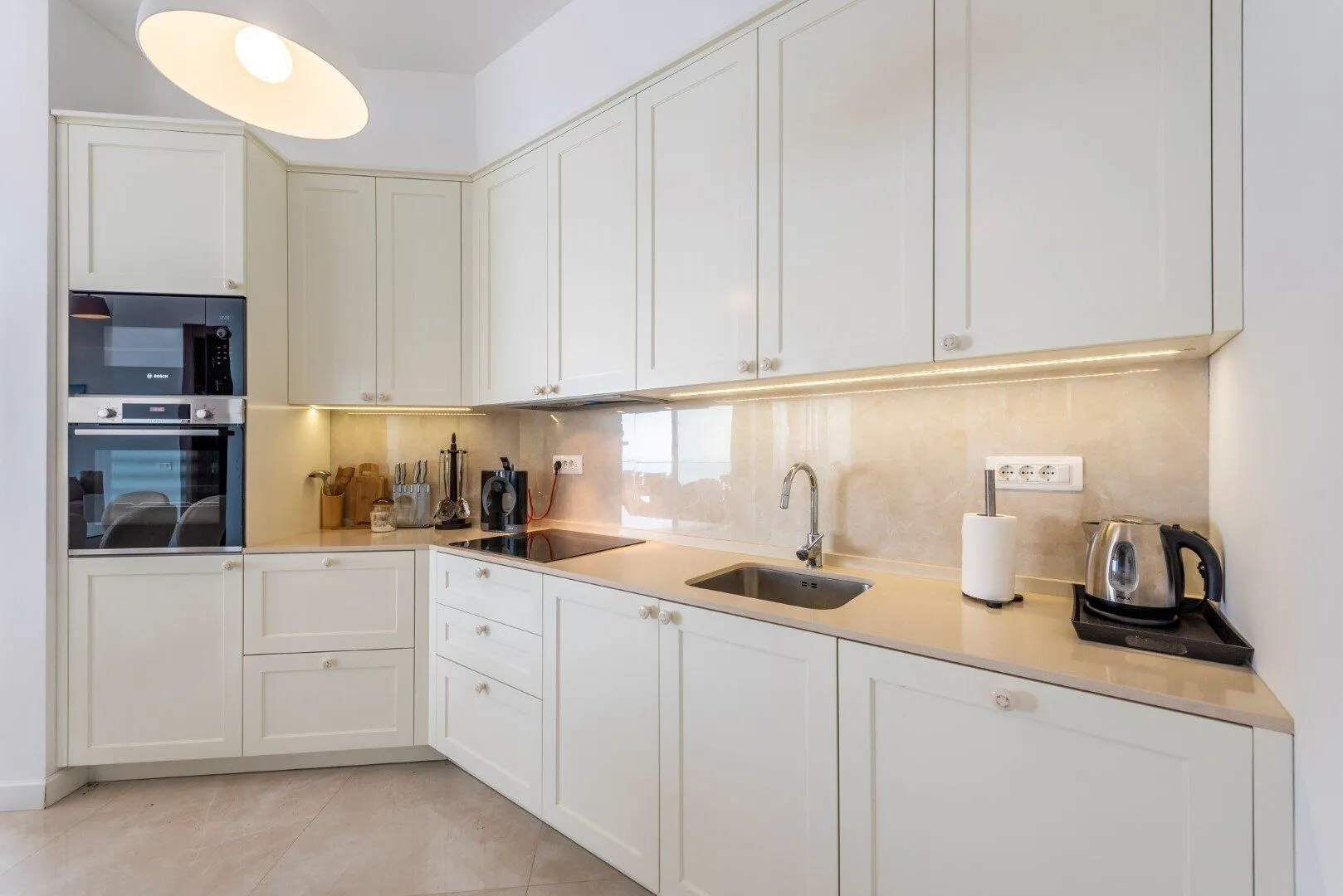 Sale, three bedroom apartment, 182m², Skočiđevojka, Budva
