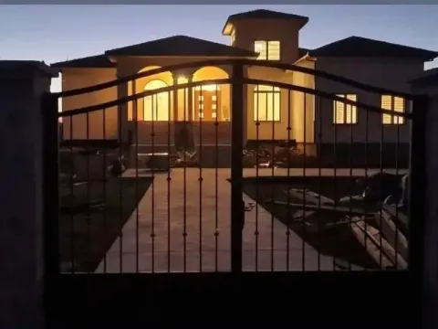 Prodaja, stan, 700m², Gorica C, Podgorica - image 3