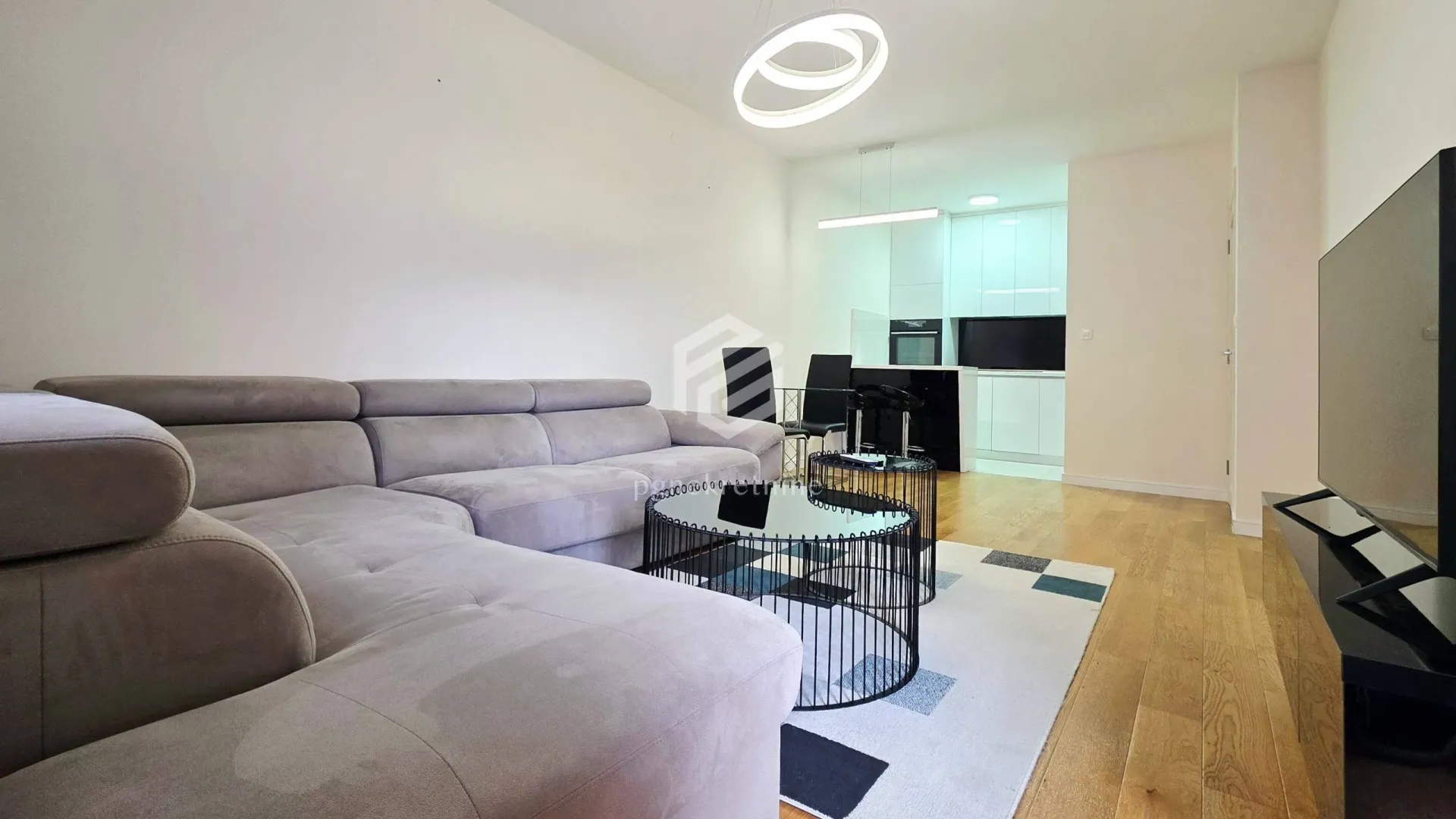 Rent, one bedroom apartment, 49m², Central Point, Podgorica