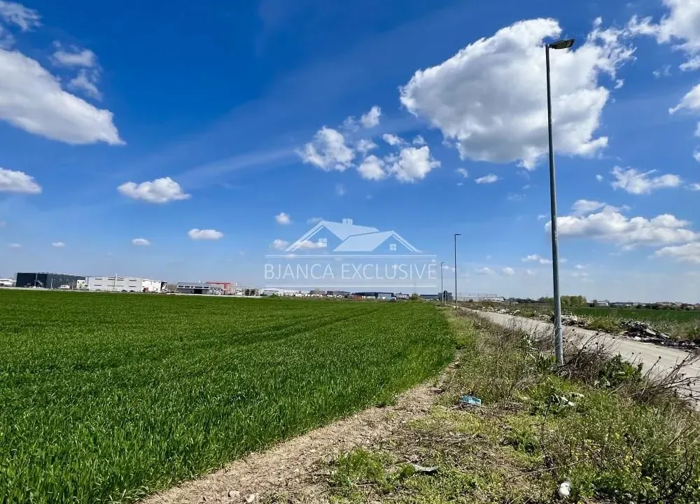 Prodaja, plac, Batajnica, Beograd