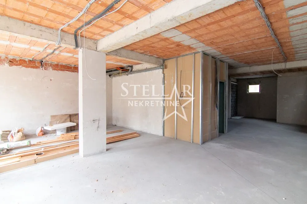 Rent, office space, 87m², Pobrežje, Podgorica