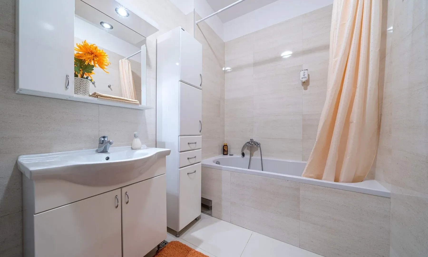 Prodaja, jednosoban stan, 75m², Pržno, Budva