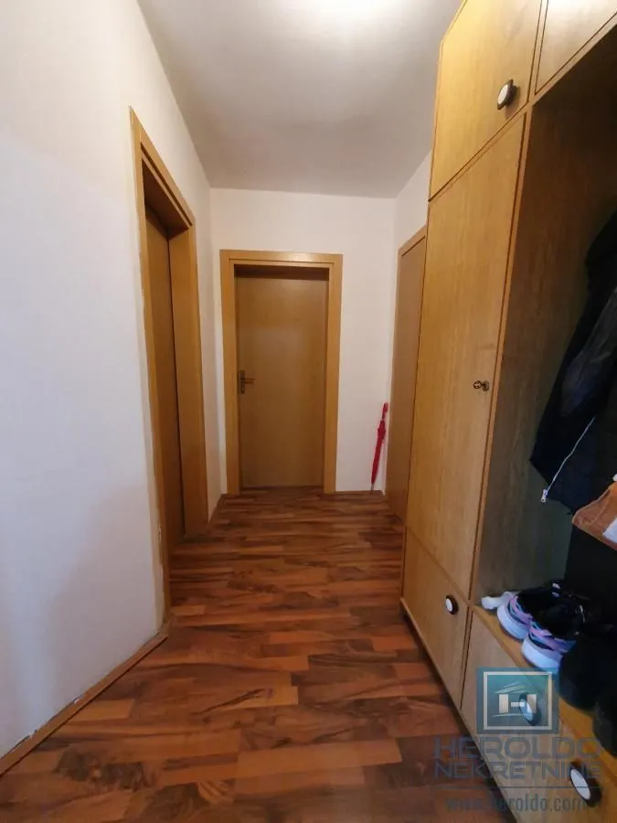 Prodaja, dvosoban stan, 68m², Levač, Jagodina
