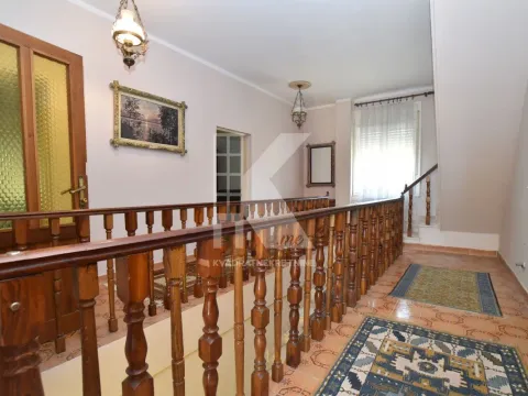Sale, house, 240m², Dahna, Podgorica - image 27
