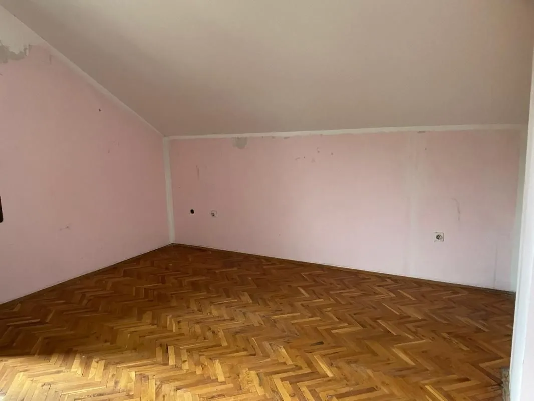Prodaja, kuća, 212m², Gorica C, Podgorica