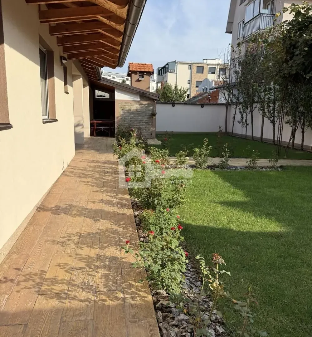 Prodaja, kuća, 162m², Zemun Gornji Grad, Zemun Sve Podlokacije