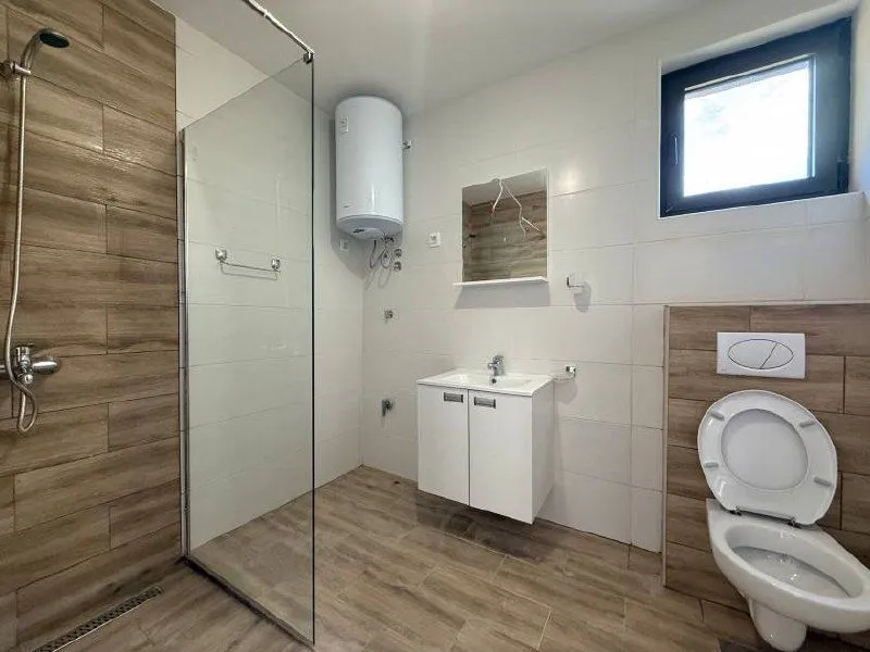 Prodaja, trosoban stan, 126m², Reževići, Budva