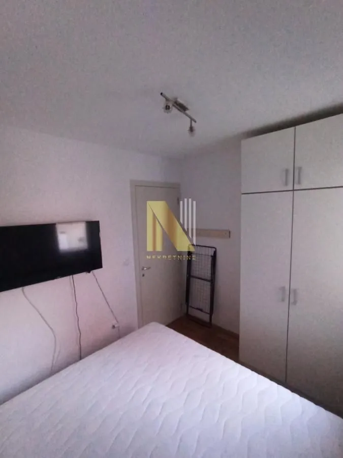 Izdavanje, dvosoban stan, 50m², Sajmište, Novi Sad
