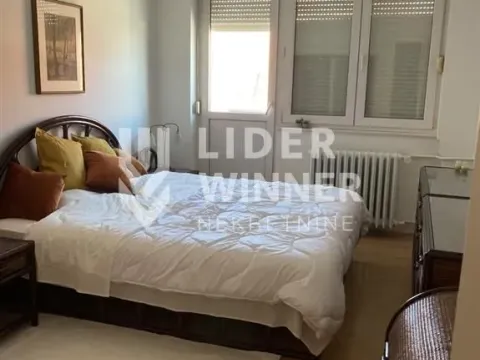 Izdavanje, dvosoban stan, 50m², Kalenić Pijaca, Vračar Sve Podlokacije - image 2