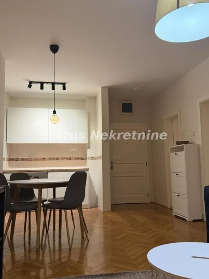 Izdavanje, dvosoban stan, 43m², Grbavica, Novi Sad Sve Podlokacije