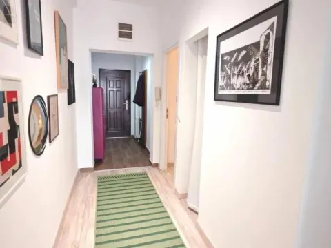 Rent, two bedroom apartment, 40m², Stari Grad, Beograd - image 16