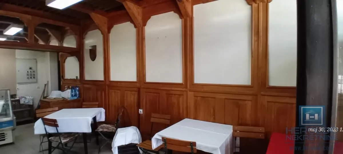 Rent, office space, 67m², Ćuprija, Srbija