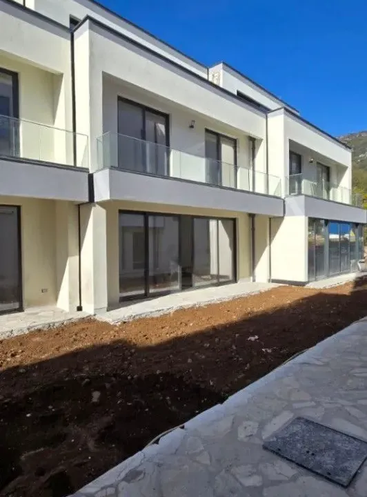 Sale, house, 164m², Lastva Grbaljska, Kotor