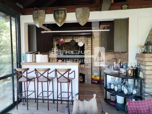 Sale, house, 170m², Trešnja-Koviona, Sopot