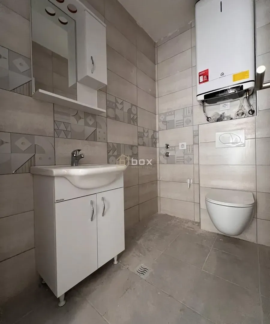 Prodaja, trosoban stan, 79m², Medijana, Niš
