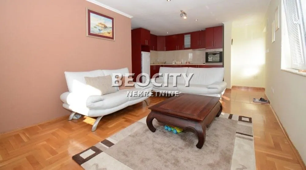 Sale, house, 540m², Batajnica, Beograd