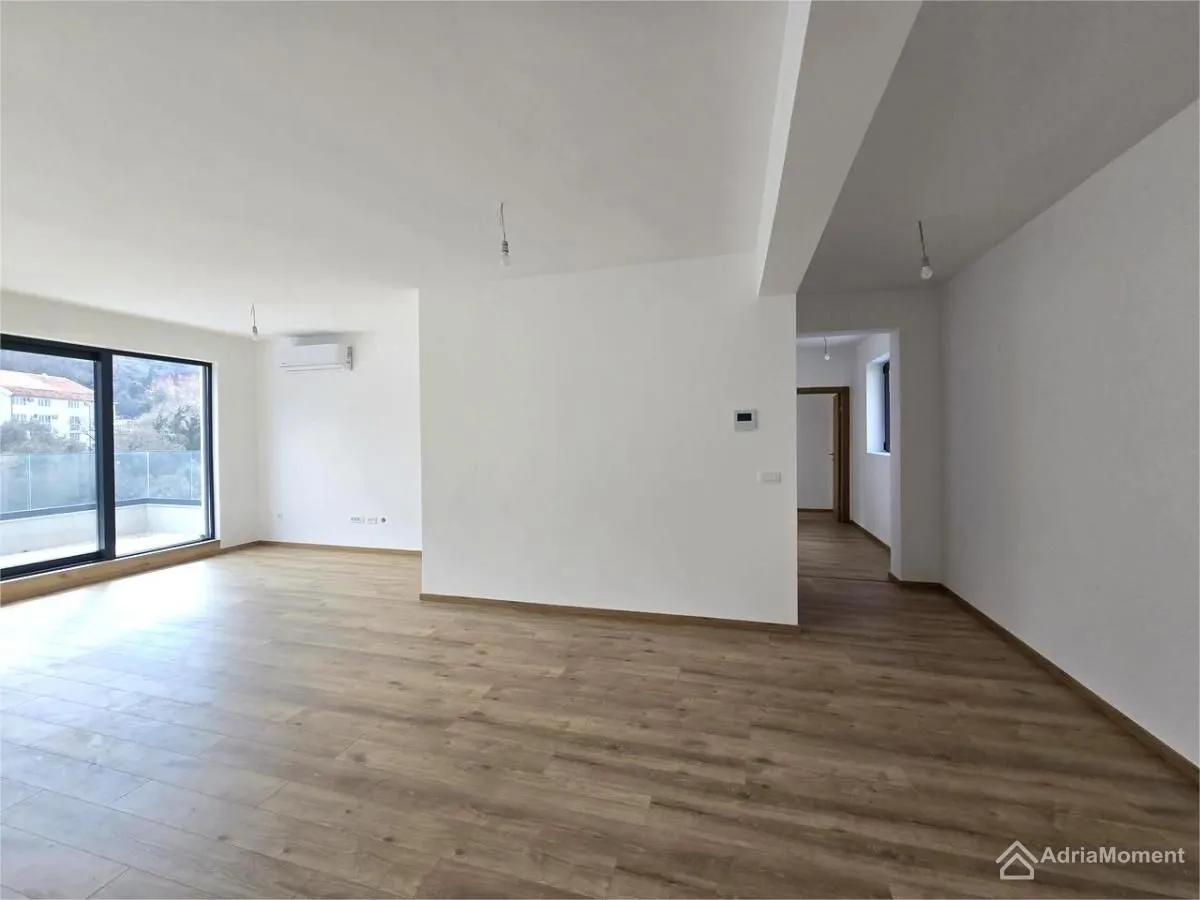 Prodaja, dvosoban stan, 114m², Kamenovo, Budva