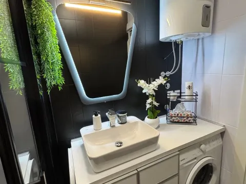 Izdavanje, jednosoban stan, 60m², Porto Montenegro, Tivat - image 17