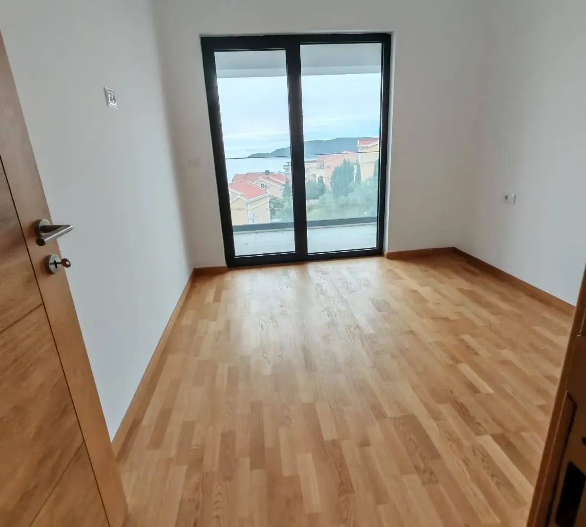 Sale, one bedroom apartment, 44m², Bečići, Budva