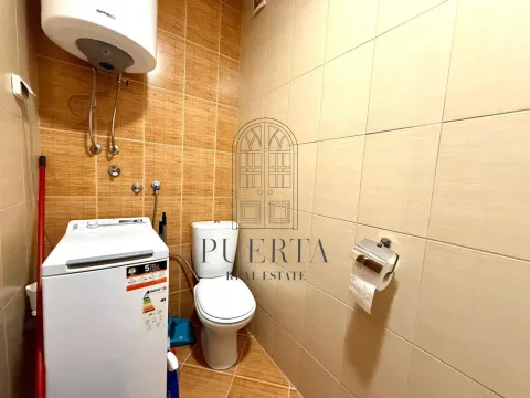 Izdavanje, jednosoban stan, 35m², City Kvart, Podgorica - image 10