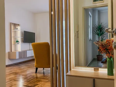 Sale, two bedroom apartment, 64m², Bečići, Budva - image 2