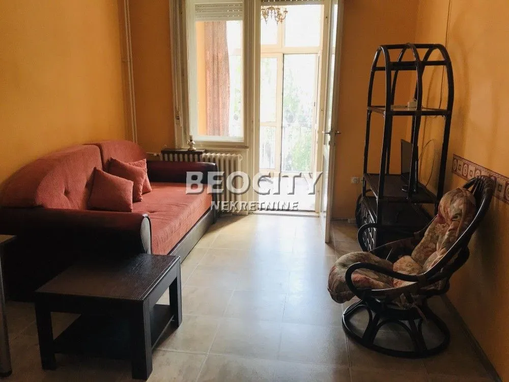 Prodaja, stan, 36m², Centar, Novi Sad