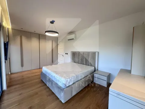 Izdavanje, kuća, 230m², Gornja Gorica, Podgorica - image 20