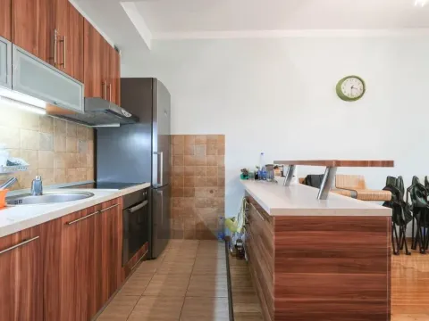 Sale, three bedroom apartment, 130m², Risan, Kotor - image 8