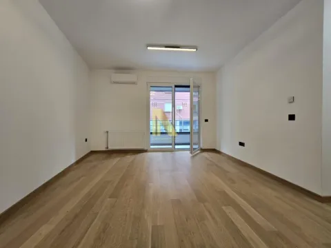 Izdavanje, jednosoban stan, 43m², Grbavica, Novi Sad Sve Podlokacije - image 3