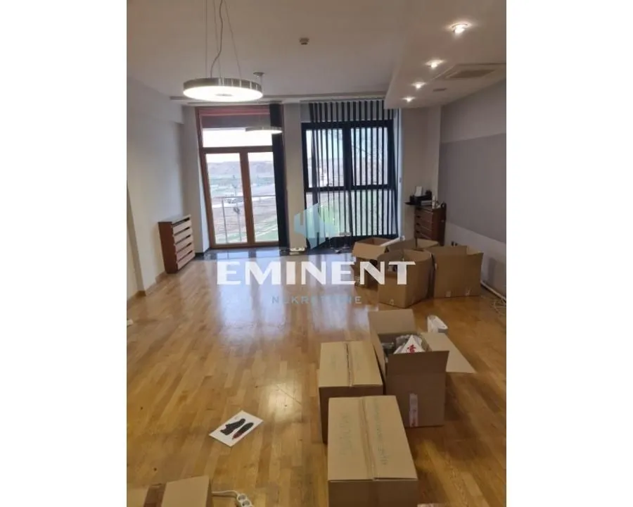 Rent, office space, 2776m², Zemun Sve Podlokacije, Beograd