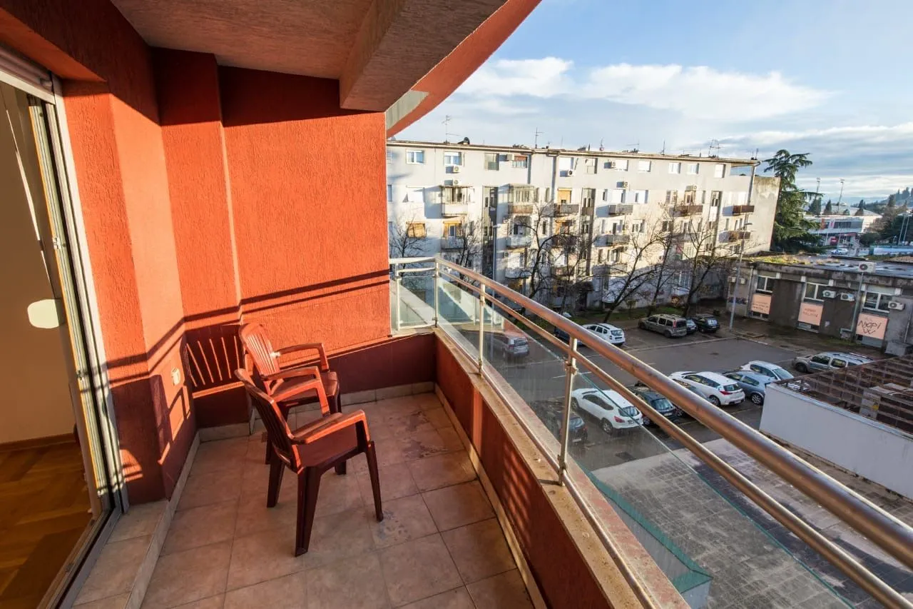 Izdavanje, dvosoban stan, 69m², Preko Morače, Podgorica