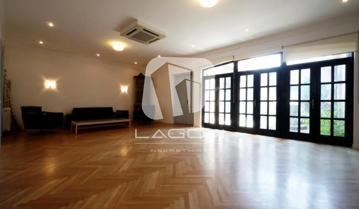 Prodaja, kuća, 418m², Zemun Centar, Zemun Sve Podlokacije