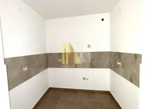 Prodaja, četvorosoban stan, 82m², Rotkvarija, Novi Sad Sve Podlokacije - image 4