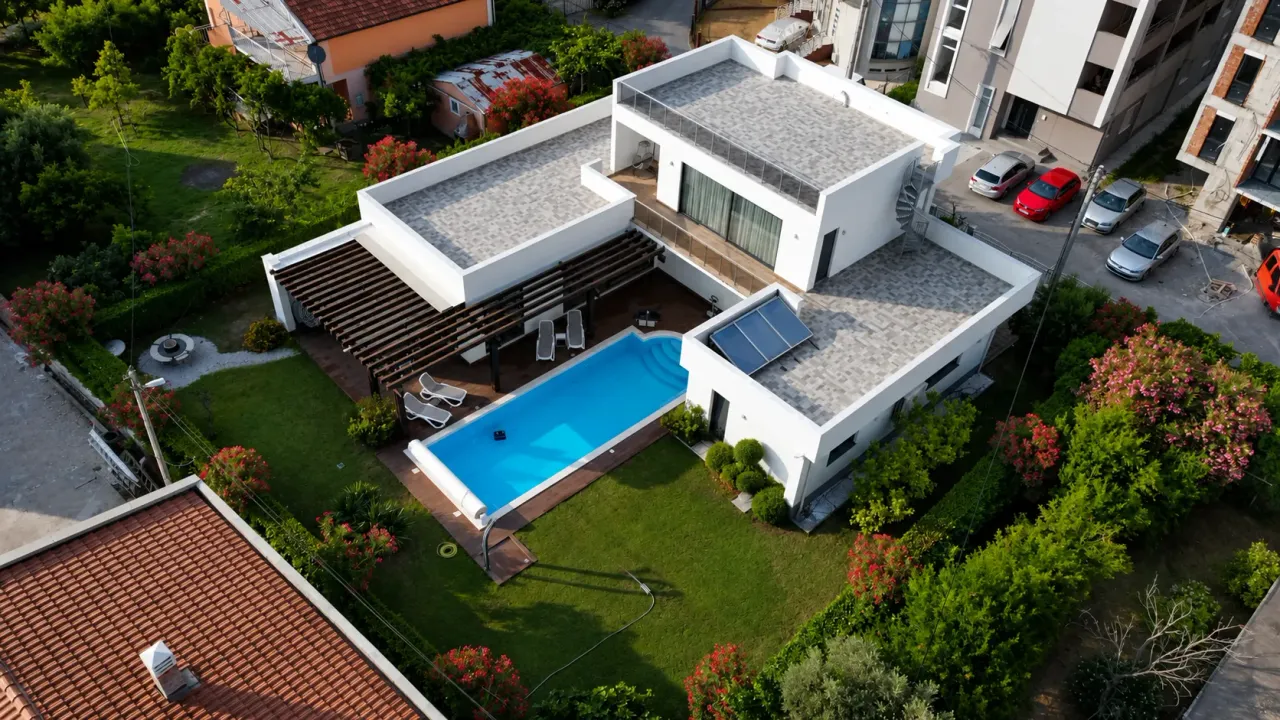 Prodaja, kuća, 342m², Centar, Bar