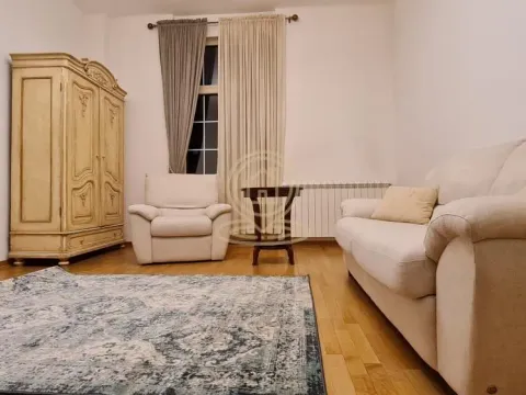 Izdavanje, jednosoban stan, 35m², Vračar Sve Podlokacije, Beograd - image 1