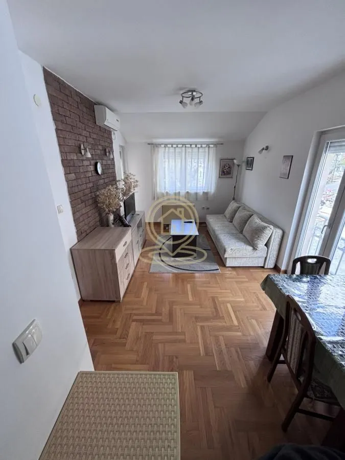 Prodaja, dvosoban stan, 41m², Centar, Vrnjačka Banja