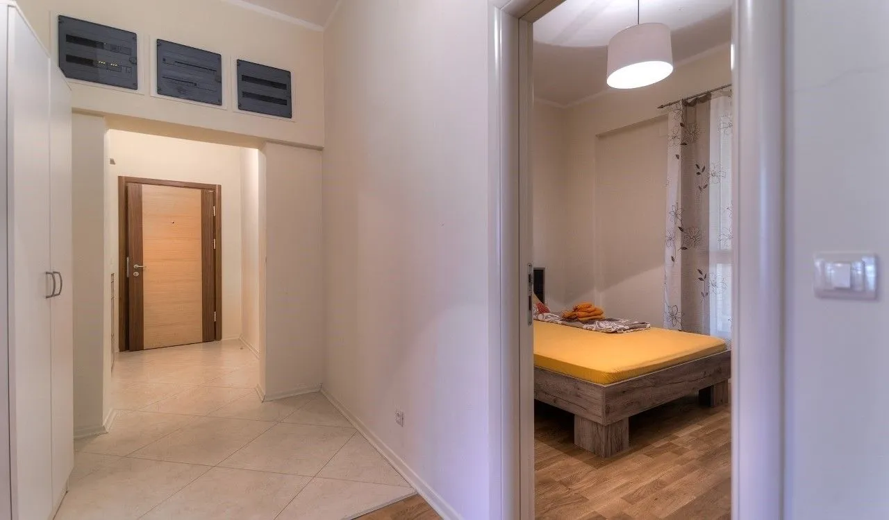 Prodaja, dvosoban stan, 83m², Zavala, Budva