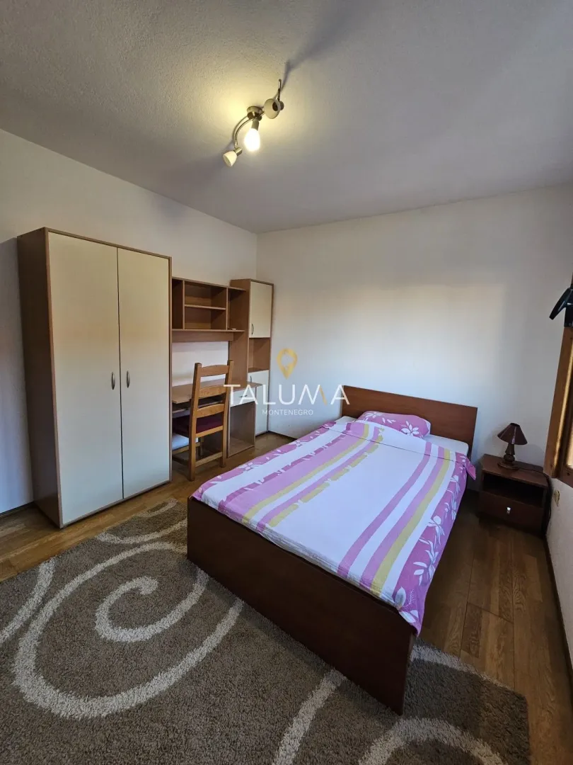 Rent, house, 216m², Dalmatinska ulica, Podgorica