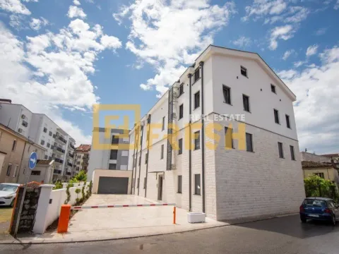 Prodaja, dvosoban stan, 60m2, Stara Varoš, Podgorica Prodaja, dvosoban stan, 60m2, Stara Varoš, Podgorica