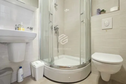 Rent, one bedroom apartment, 43m², City Kvart, Podgorica - image 12