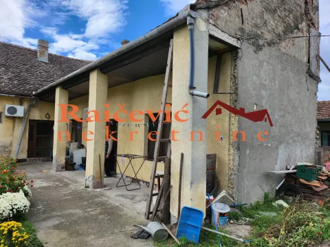 Prodaja, kuća, 249m², Sremska Mitrovica, Srbija - image 3