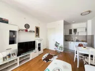 Izdavanje, jednosoban stan, 43m², City Kej, Podgorica - image 4