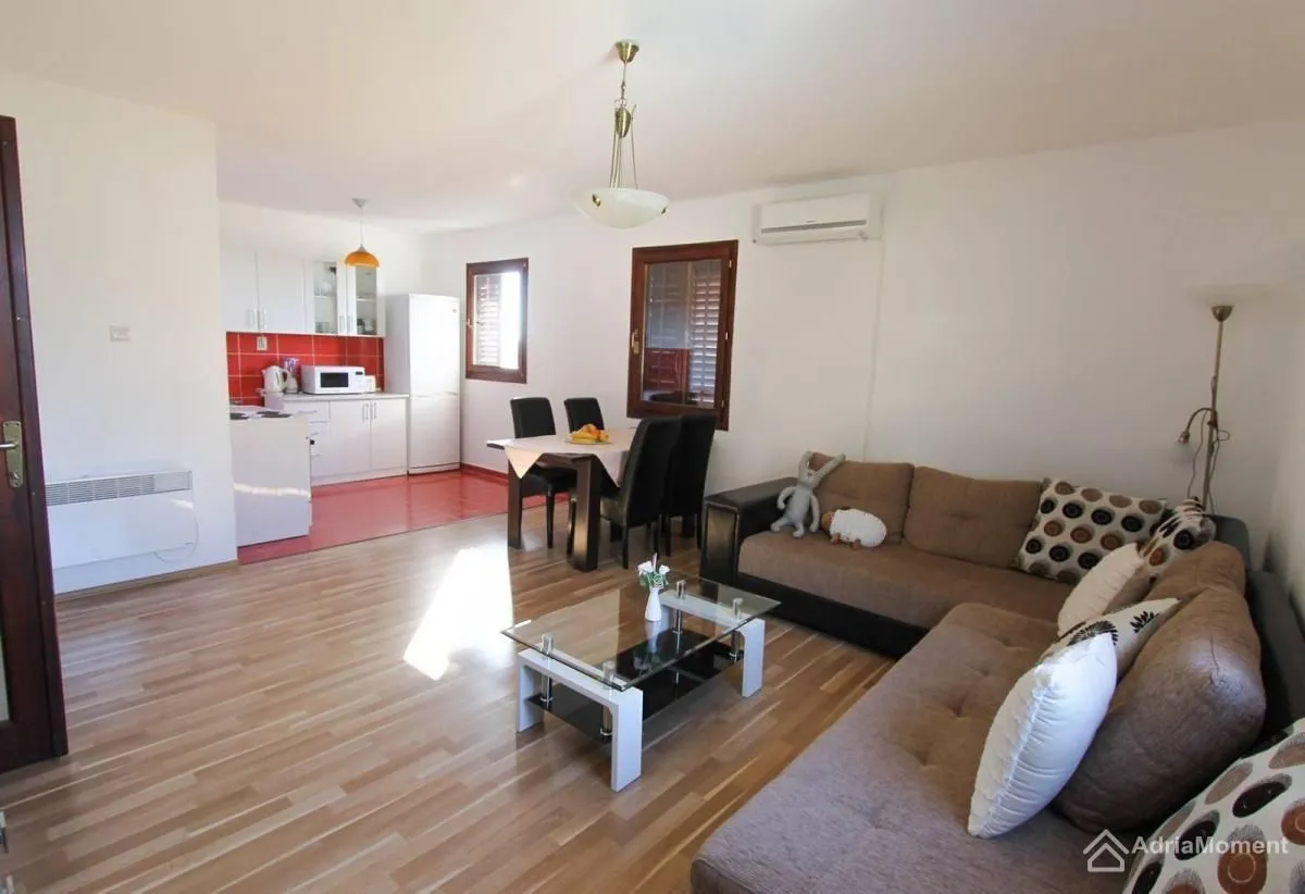 Prodaja, kuća, 392m², Prijeradi, Kotor