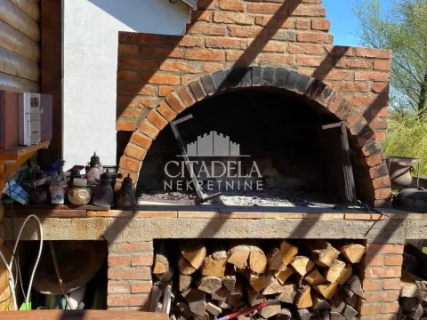 Izdavanje, kuća, 200m², Surčin, Beograd - image 14